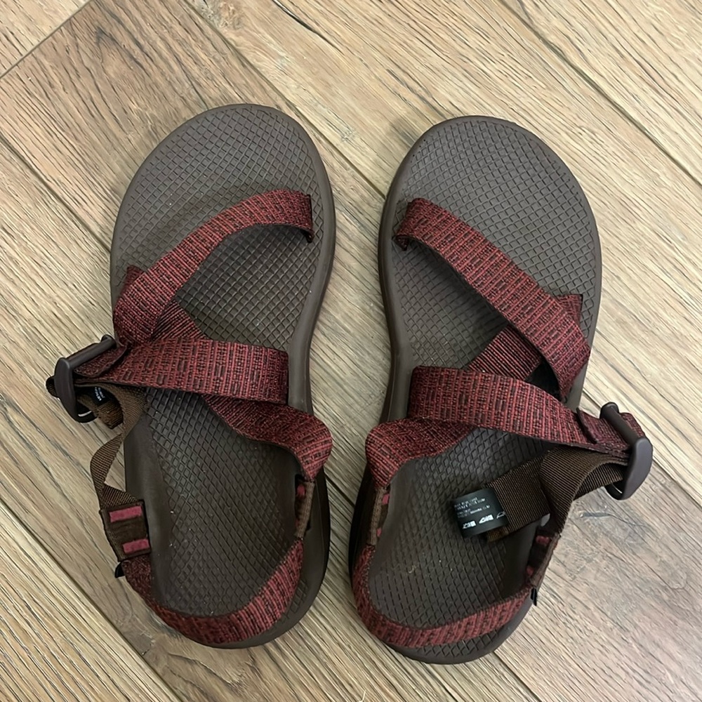 Mens Chacos size 8